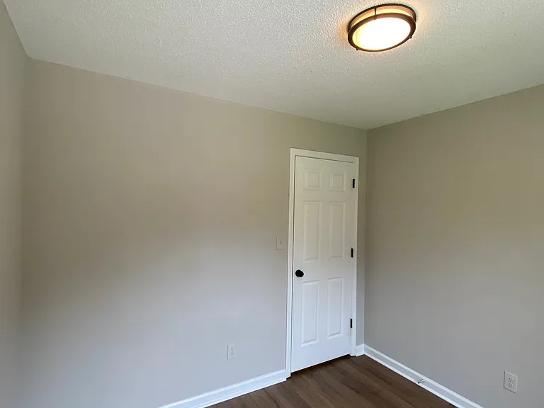 51 Connie Dr — Photo 21