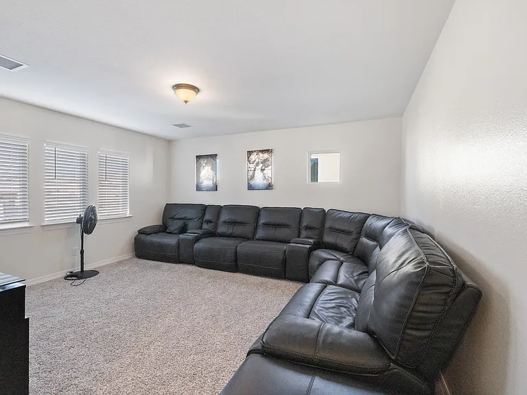 12804 De La Rosa Ave — Photo 43