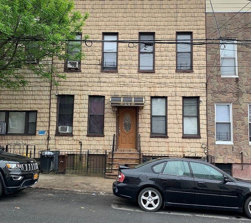 2nd image of 60-54 55th St