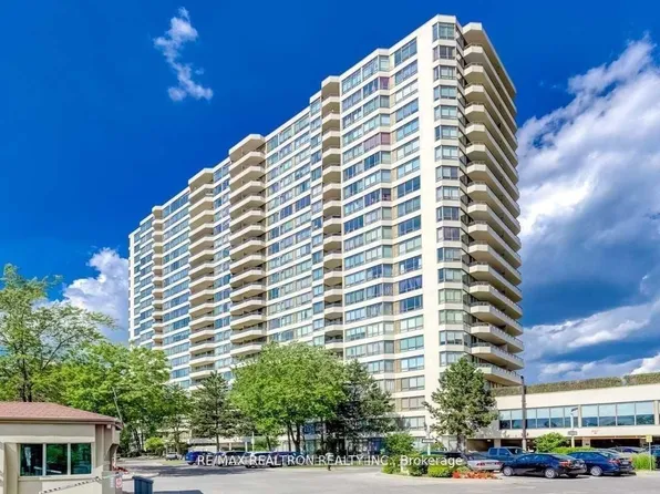 5 Greystone Walk Dr #1106, Toronto, ON M1K 5J5
