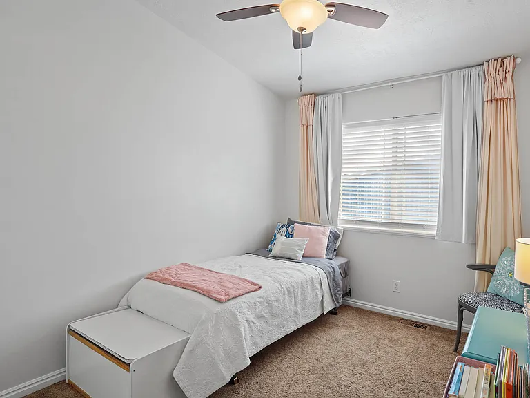 140 Bamberger Rd — Photo 26