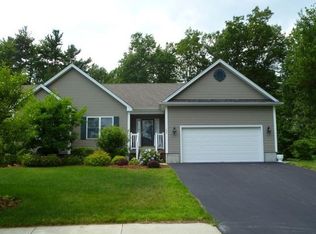 157 Nottingham Ct, Colchester, VT 05446