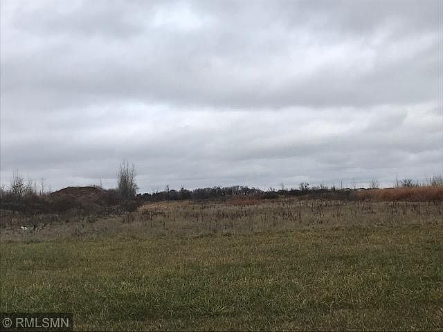 2nd image of 10 Fitzgerald Ave N