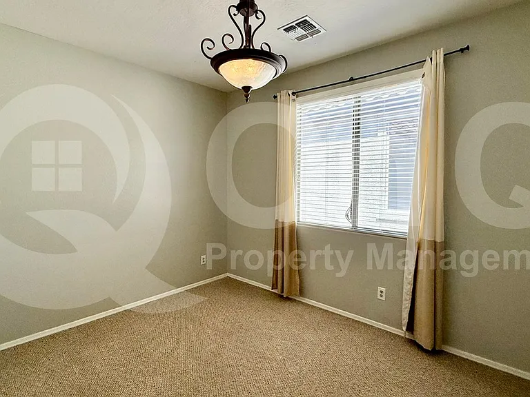 2747 W Silver Fox Way — Photo 26