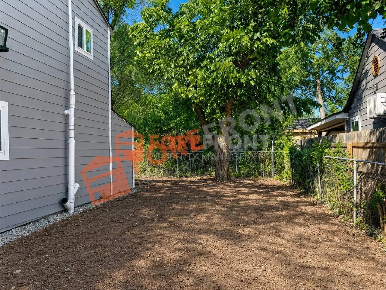 147 Livingston — Photo 3