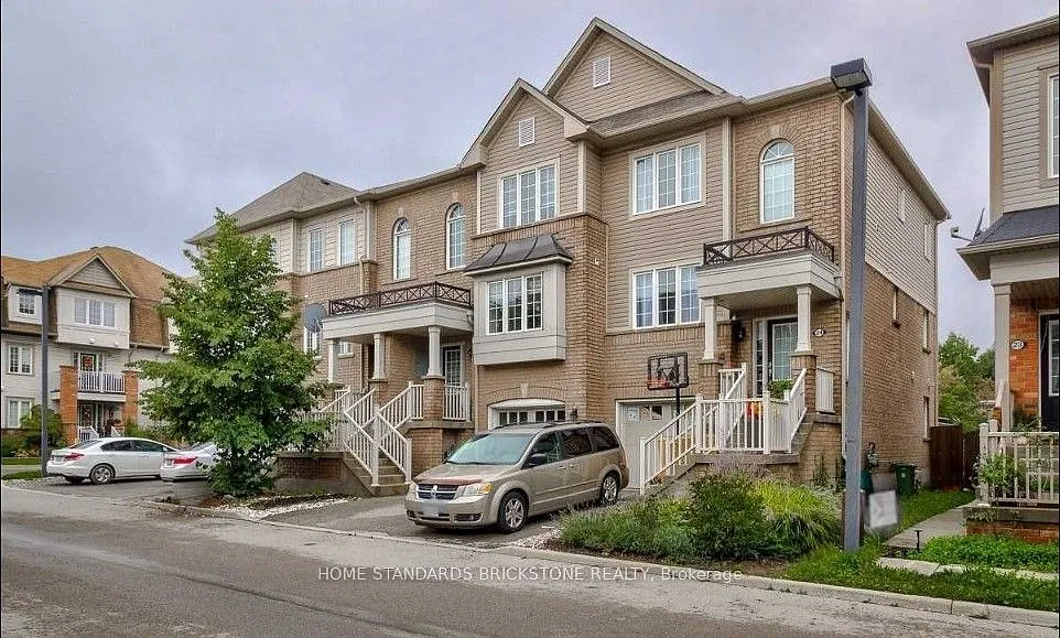 4 bed, $2,899 — Photo 3