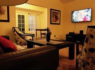 814 Kealahou St, Honolulu, HI 96825
