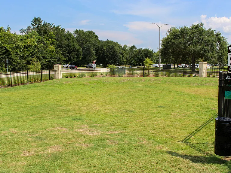 Silo Creek Apartments — Photo 21