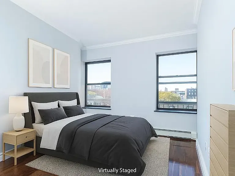 332 W 51st St #3 — Photo 2