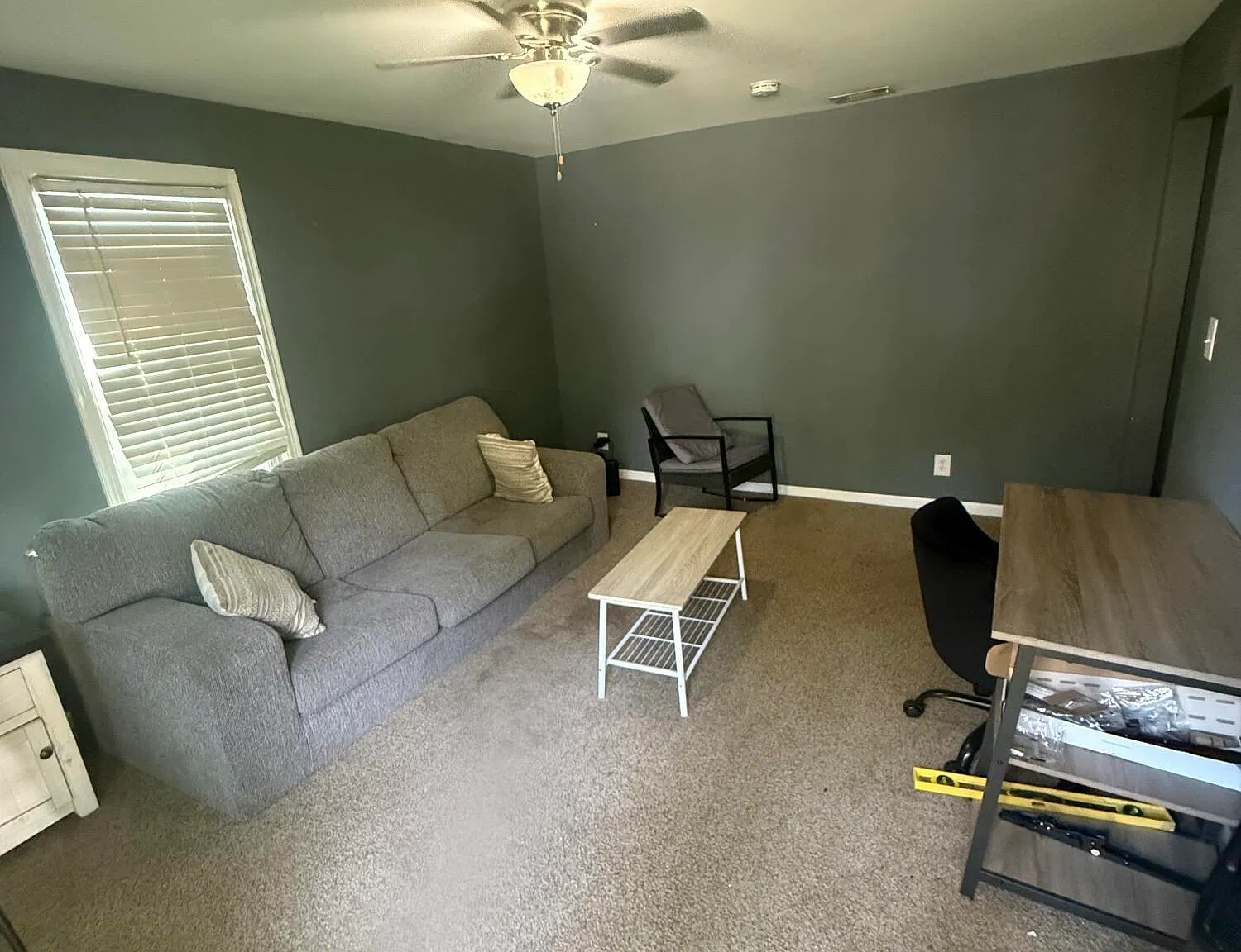 3 bed, 1.0 bath, 900 sqft, $1,550 — Photo 4