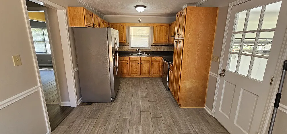 1331 Providence Way — Photo 3