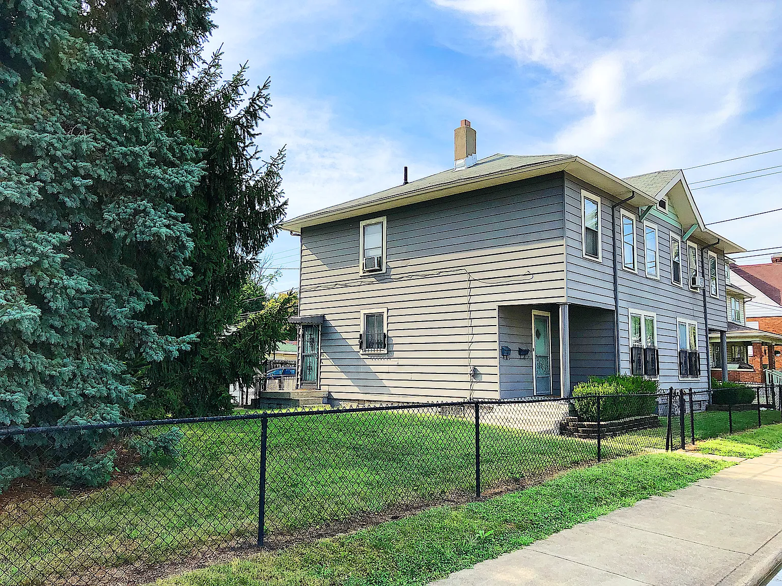 1026 1/2 Laurel St #1026-1/2 photo 1