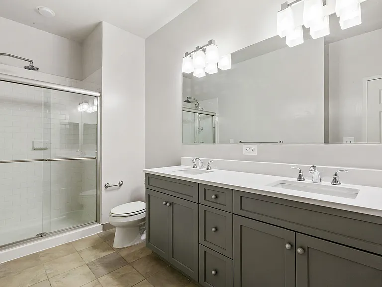 1000 Jefferson Street Apartments — Photo 35