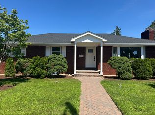 2-15 30th St, Fair Lawn, NJ 07410