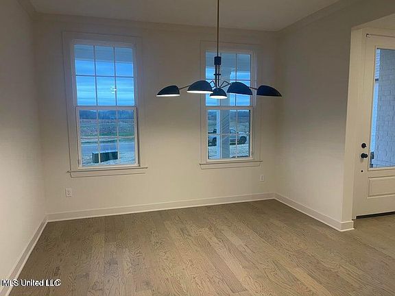 5th image of 13562 Landry Ln
