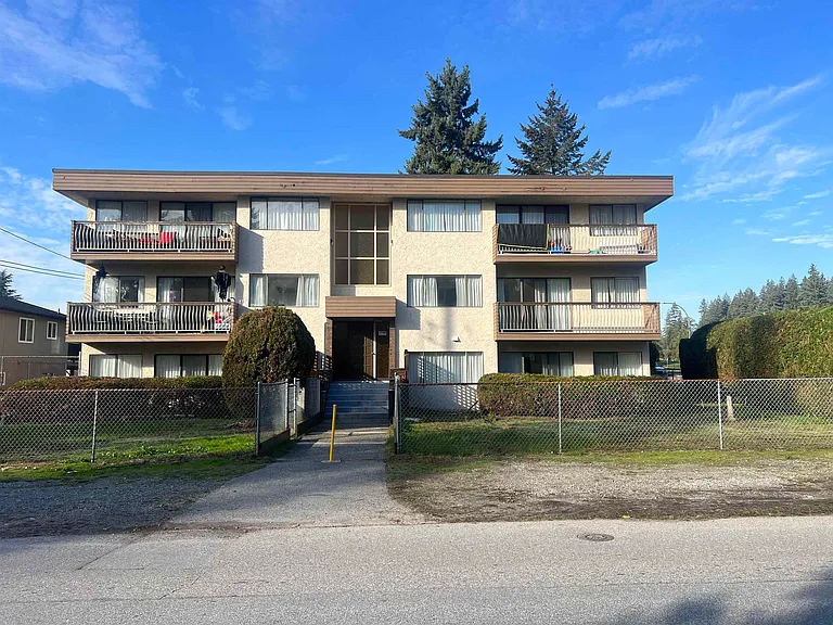 3481 Sefton St #101 — Photo 1