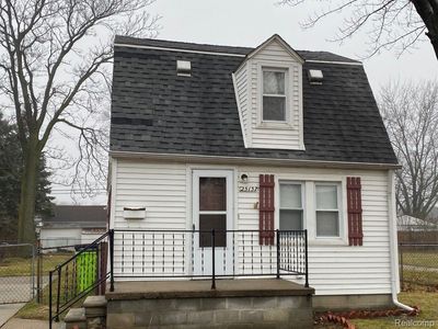 25137 Packard St, Roseville, MI, 48066