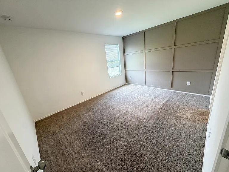 5410 Daphne Path — Photo 11