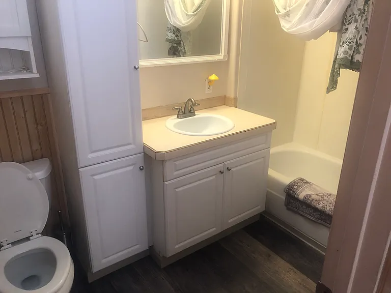 3928 Crest St — Photo 11