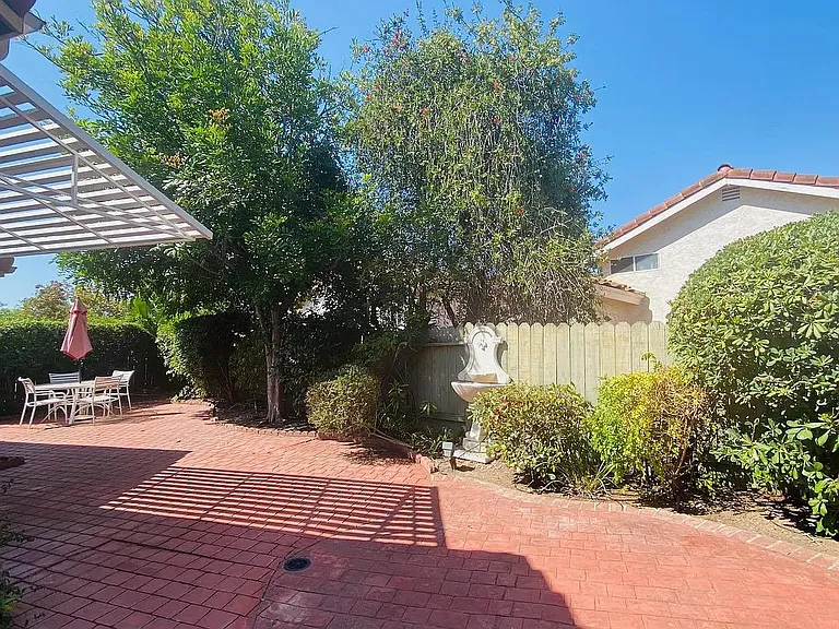 12560 Rideabout Ct — Photo 17