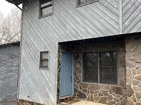 2nd image of 348 River Rd