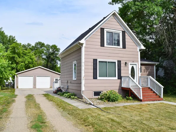 171 5th Ave N, Kindred, ND 58051