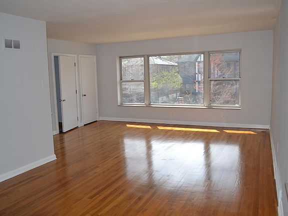 3rd image of 7155 Tulane Ave Floor 2