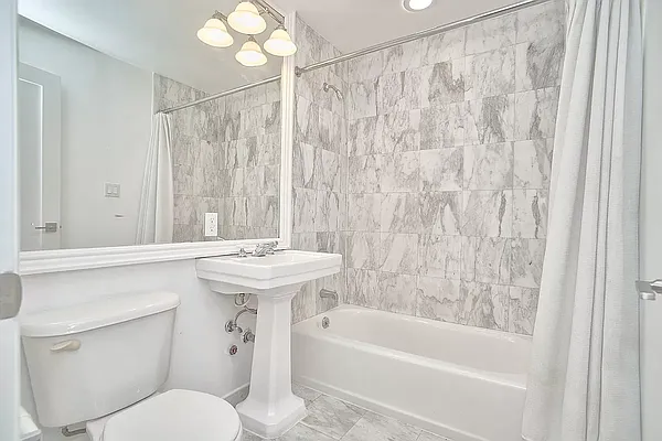 Rented by REAL New York | media 3