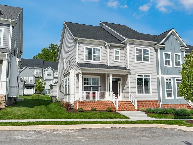 155 Lotus Ln — Photo 4