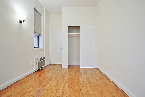 Rented by Oxford Property Group | media 13