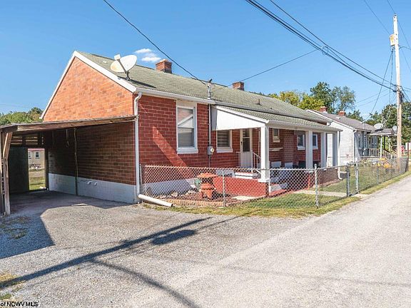2nd image of 113 E St
