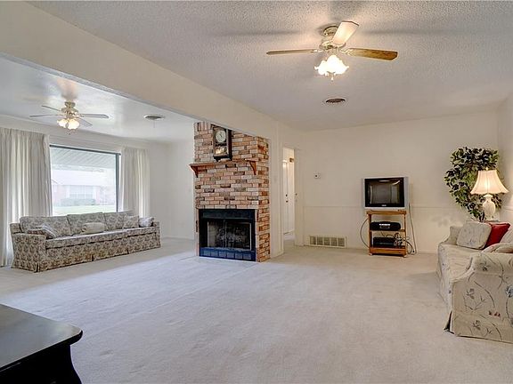 4th image of 3108 Cortez Dr