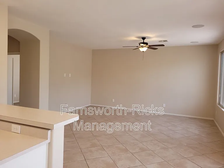 1270 W Flintlock Way — Photo 13