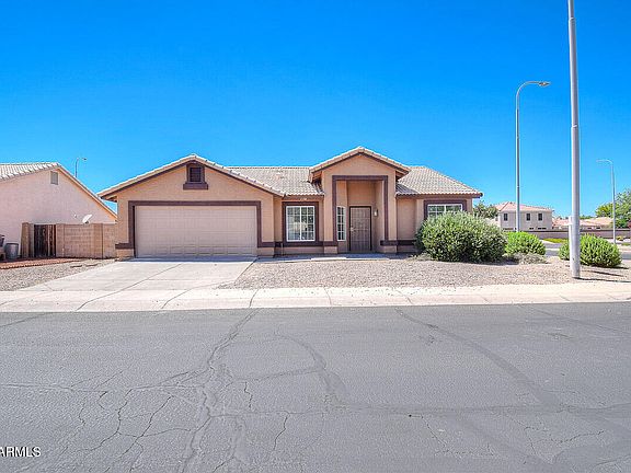 3rd image of 1152 S BRIDGER Drive
