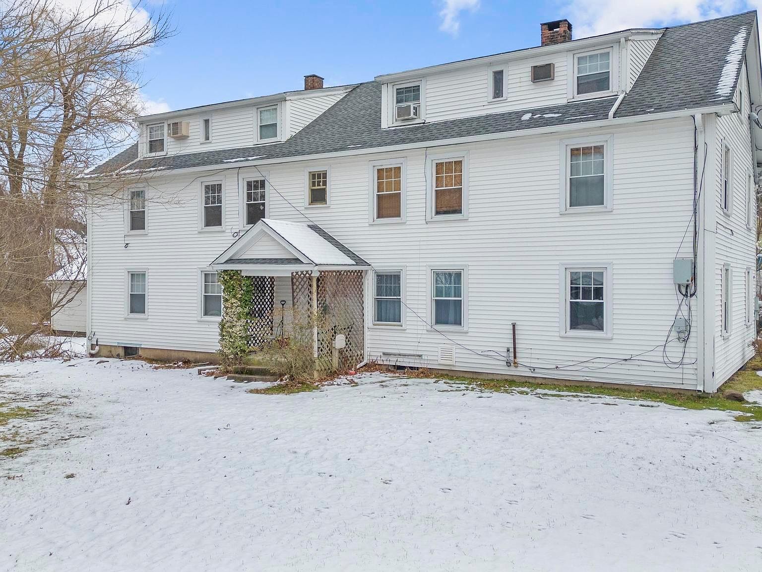 19 Winthrop St 2, Tariffville, CT 06081 Zillow