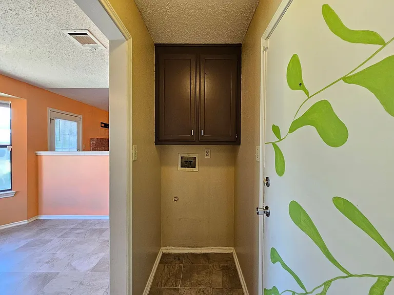1507 Nina Dr — Photo 23