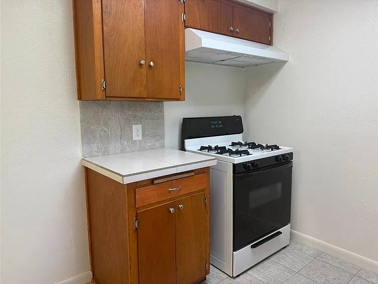 1109 Fauntleroy Trl — Photo 13
