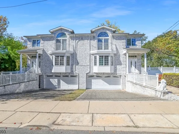 4 Maple Ave, Waldwick Boro, NJ 07463