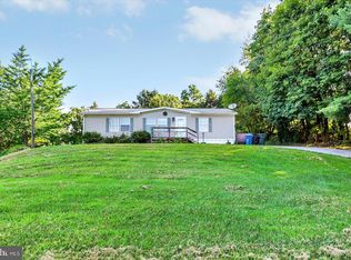 755 Stonewood Rd, York, PA 17402
