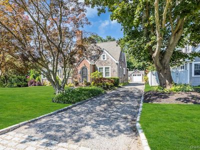 32 Paumanake Road, Blue Point, NY, 11715