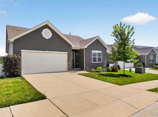 417 Timber Valley Trl, Fenton, MO 63026