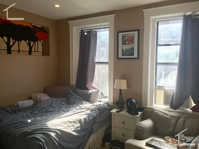 9 Lothian Rd #5 — Photo 4
