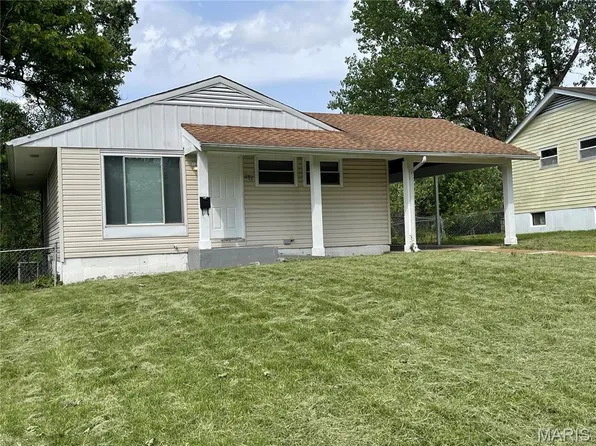 237 Grampian Rd, Saint Louis, MO 63137