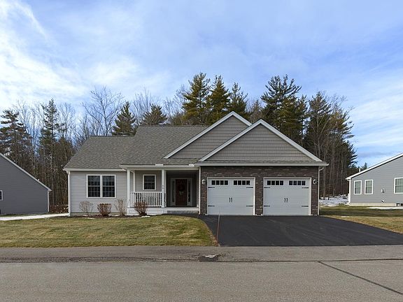 3rd image of 66 Pineview Drive