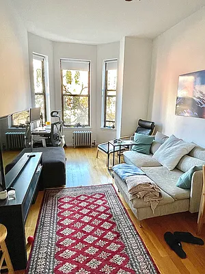 Rented by Oxford Property Group | media 14