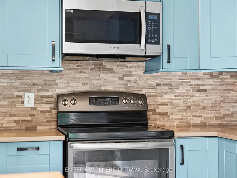 2123 Esprit Dr — Photo 25