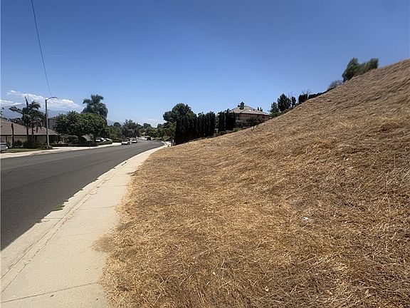 5th image of 25451 Huron St Lot 2