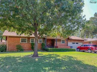 4807 Lake Park Dr, Wichita Falls, TX 76302