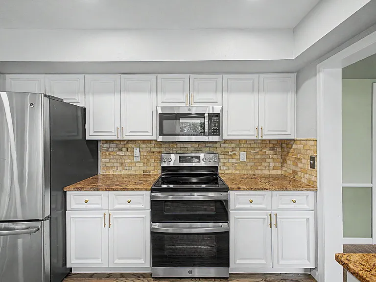 10074 E Lake Dr — Photo 17