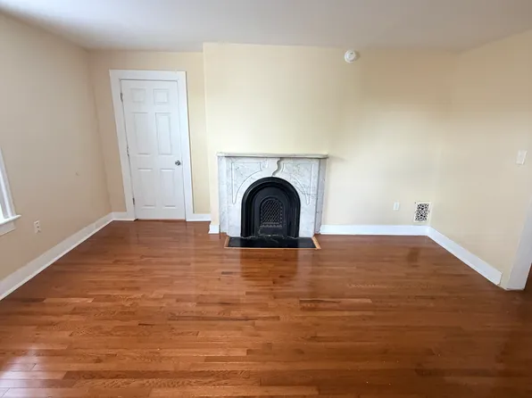 133 Hobart St Floor 2, New Haven, CT 06511